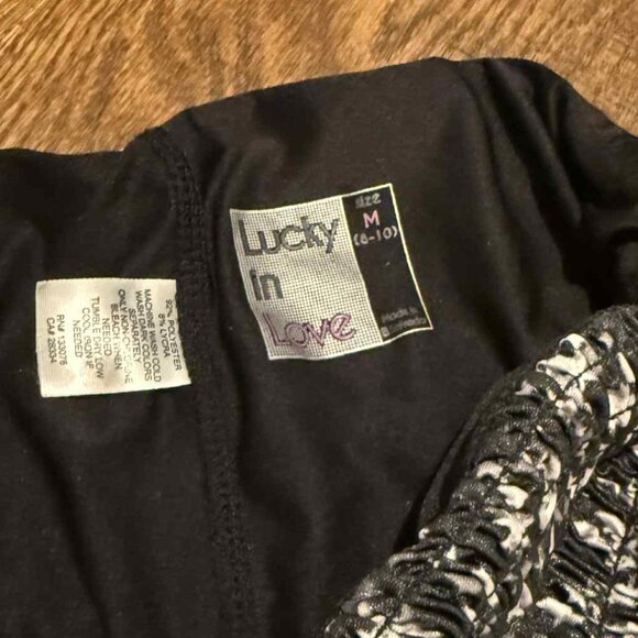 LUCKY IN LOVE Metallic Stars Skort Size M 8-10 Novelty Print Full of Love Smock - Picture 3 of 6